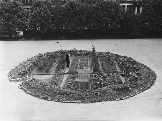 BombCraterGarden