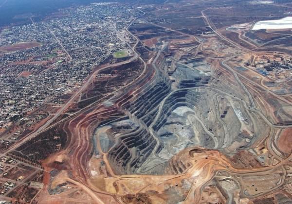 The ‘Super Pit’ Fimiston Open Pit Mine, Kalgoorlie, Western Australia, Australia