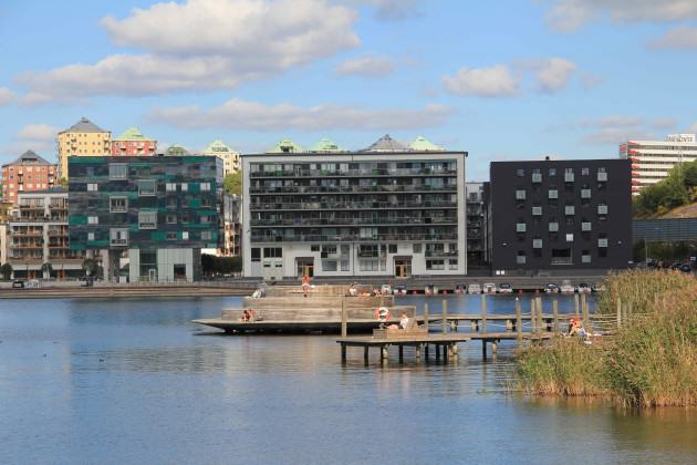 Locals and visitors enjoy and appreciate good landscape architecture design in Hammarby. Photo: Maria Ignatieva