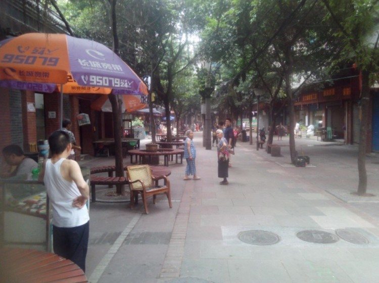 Dynamic walking space in Chongqing. Photo: Pengfei Xie