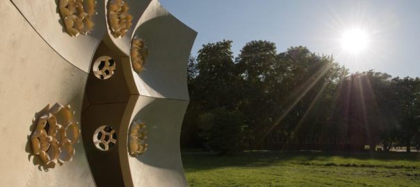 From Biomimicry to Ecomimicry: Reconnecting Cities—and Ourselves—to Earth’s Balances