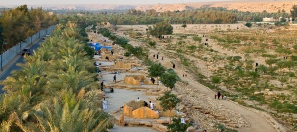 Walking on Rivers — Dry Riverbeds as Public Parks?