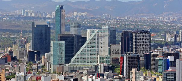 Earthquakes, Constitutions, Urban Planning and Social Change: Lessons and Controversies from Mexico